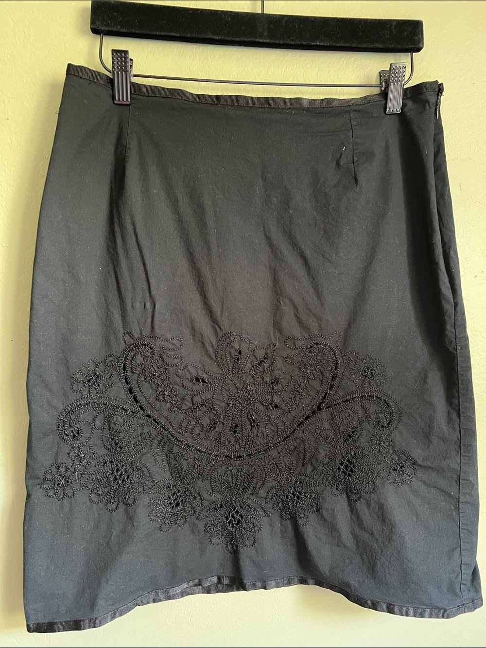 Autograph New York black pencil skirt